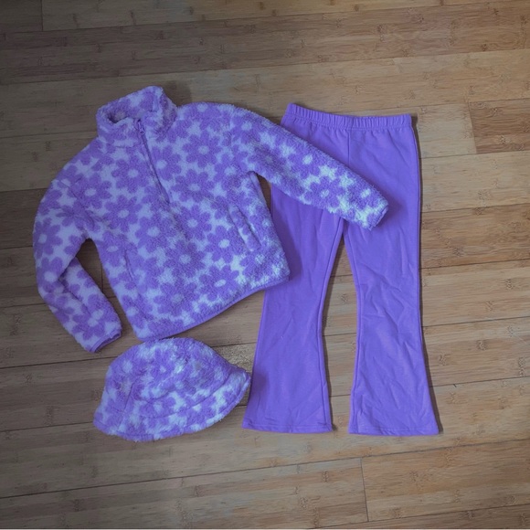NWT Girls Size 7 Purple Fleece Outfit - 3/4 Zip Up Pullover Top & Flare Pants - Picture 1 of 2